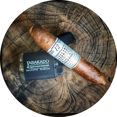 tabacco cigarette